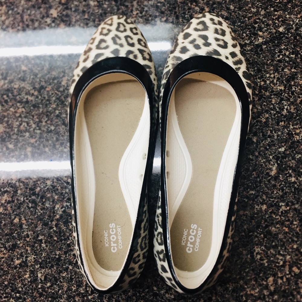 Crocs Iconic Comfort flats: Leopard print🐆🖤